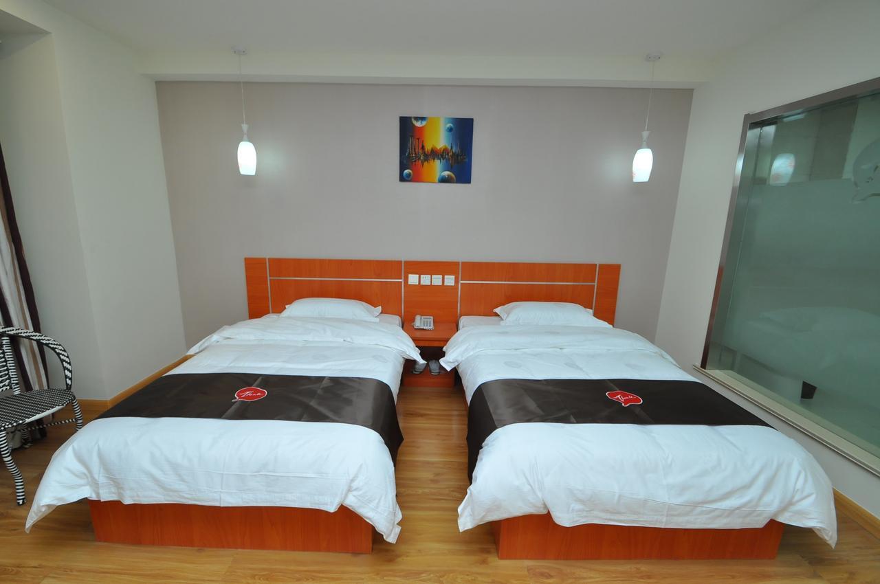 Thank Inn Chain Hotel West Eleven Road Mall Lâm Nghi Ngoại thất bức ảnh